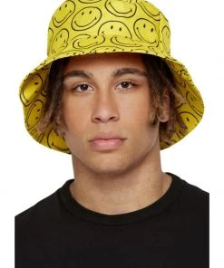 Fun Place Smiley Printed Bucket Hat Decades & Eras